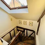 Grand Duplex 80m Vieux-marché Charme Rénové