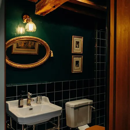 Grand Duplex 80m Vieux-marche Charme Renove