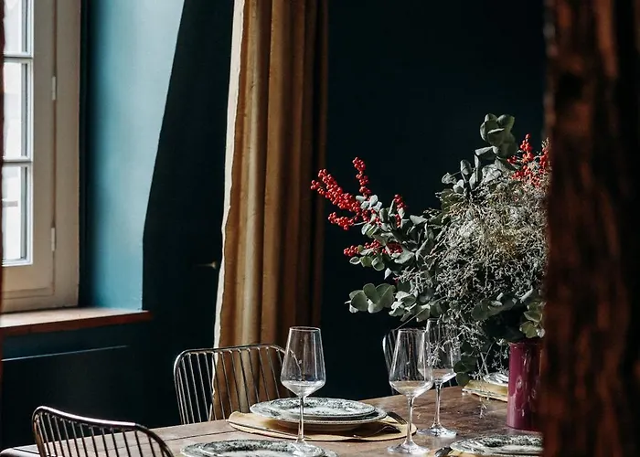 Grand Duplex 80m Vieux-marche Charme Renove