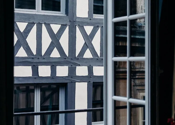 Grand Duplex 80m Vieux-marche Charme Renove 아파트