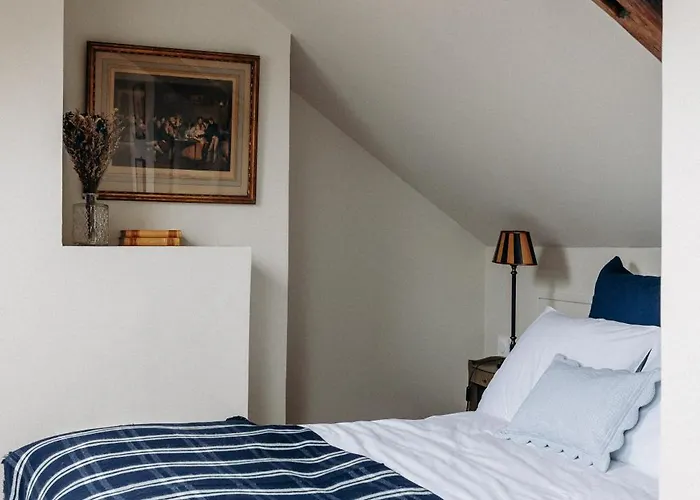 Grand Duplex 80m Vieux-marche Charme Renove 아파트