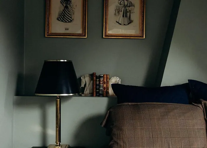 Grand Duplex 80m Vieux-marche Charme Renove 아파트