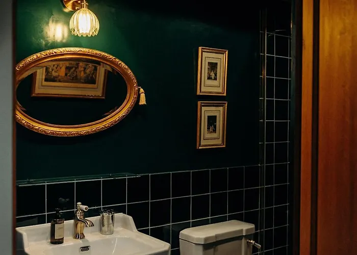 Grand Duplex 80m Vieux-marche Charme Renove